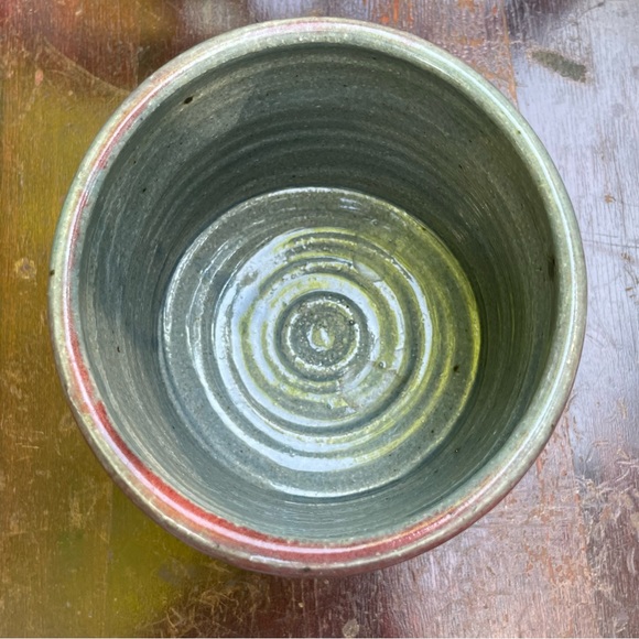 Artisan Pottery Squat Vase - Picture 4 of 7